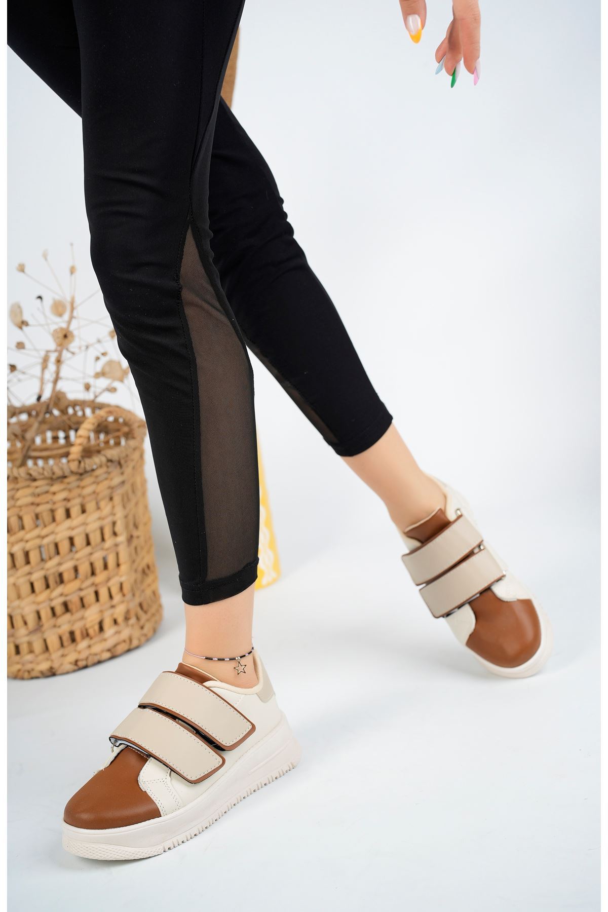 Mia Taba Garnili Bej Cırtlı Spor Ayakkabı