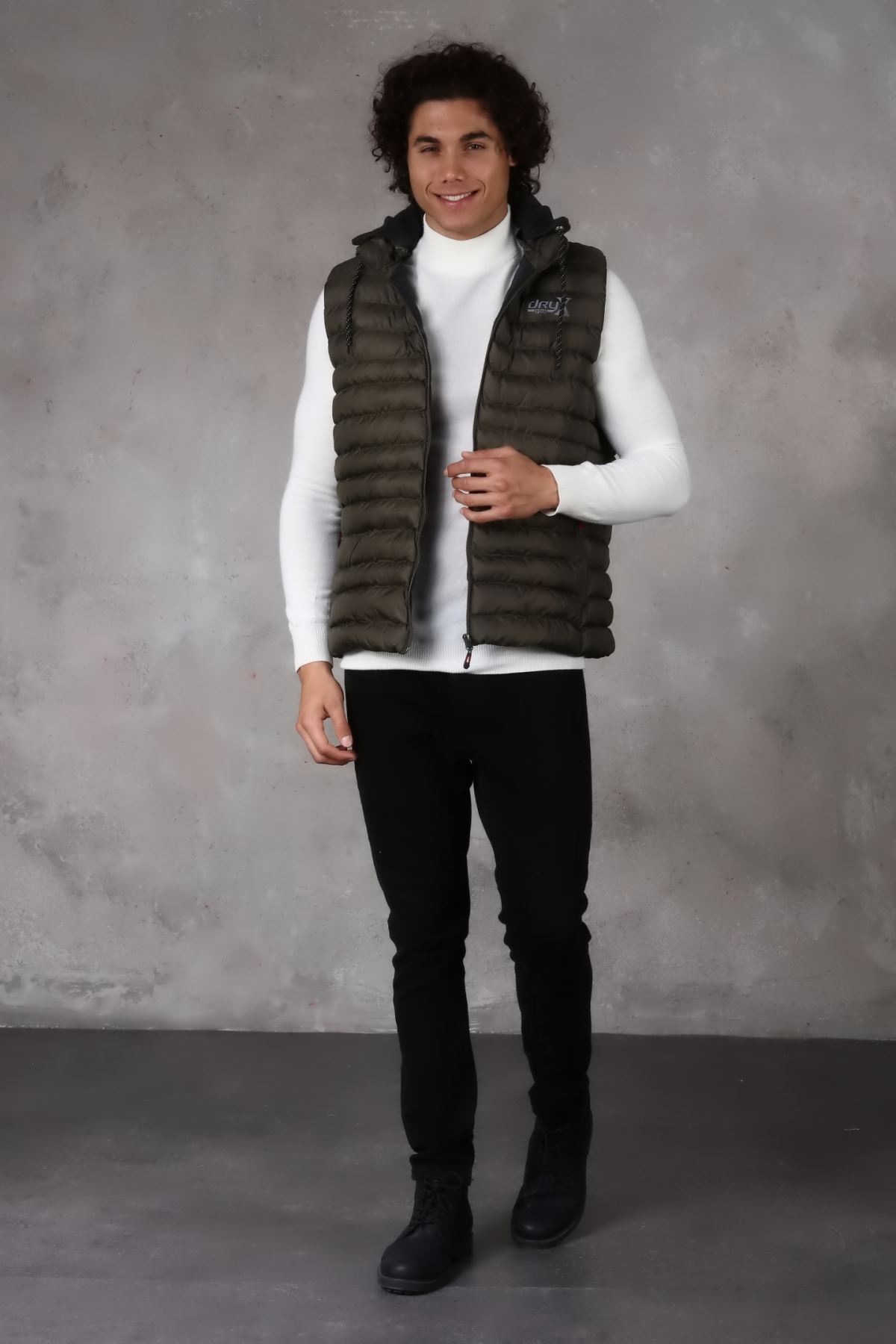 Kapşonlu Erkek Şişme Yelek