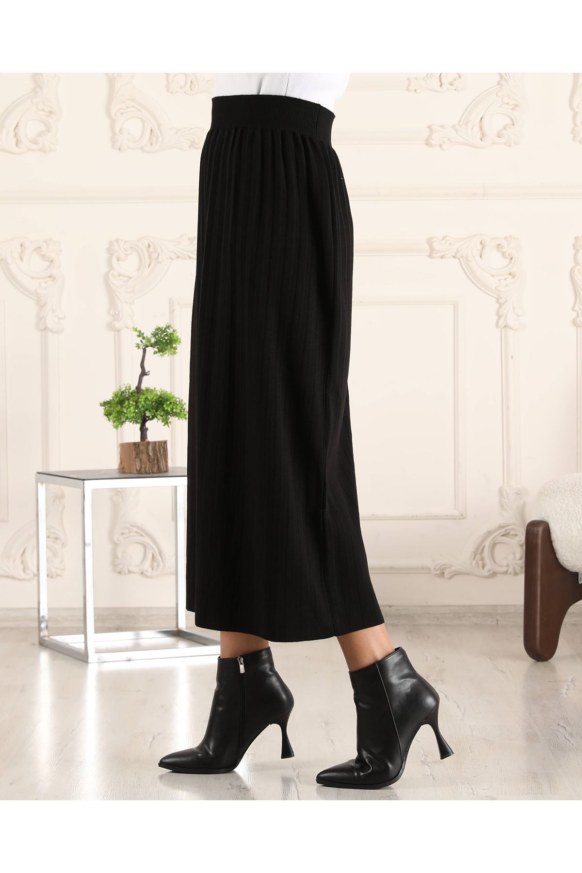 Beli Lastikli  Pileli Kadın Etek