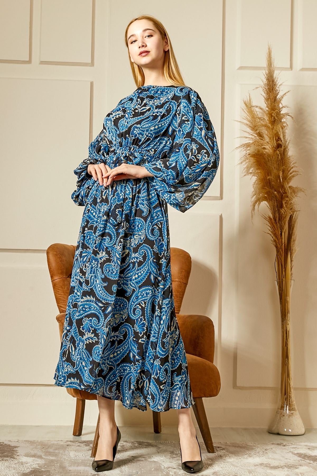 Desenli Beli Kuşaklı Şifon Kadın Elbise