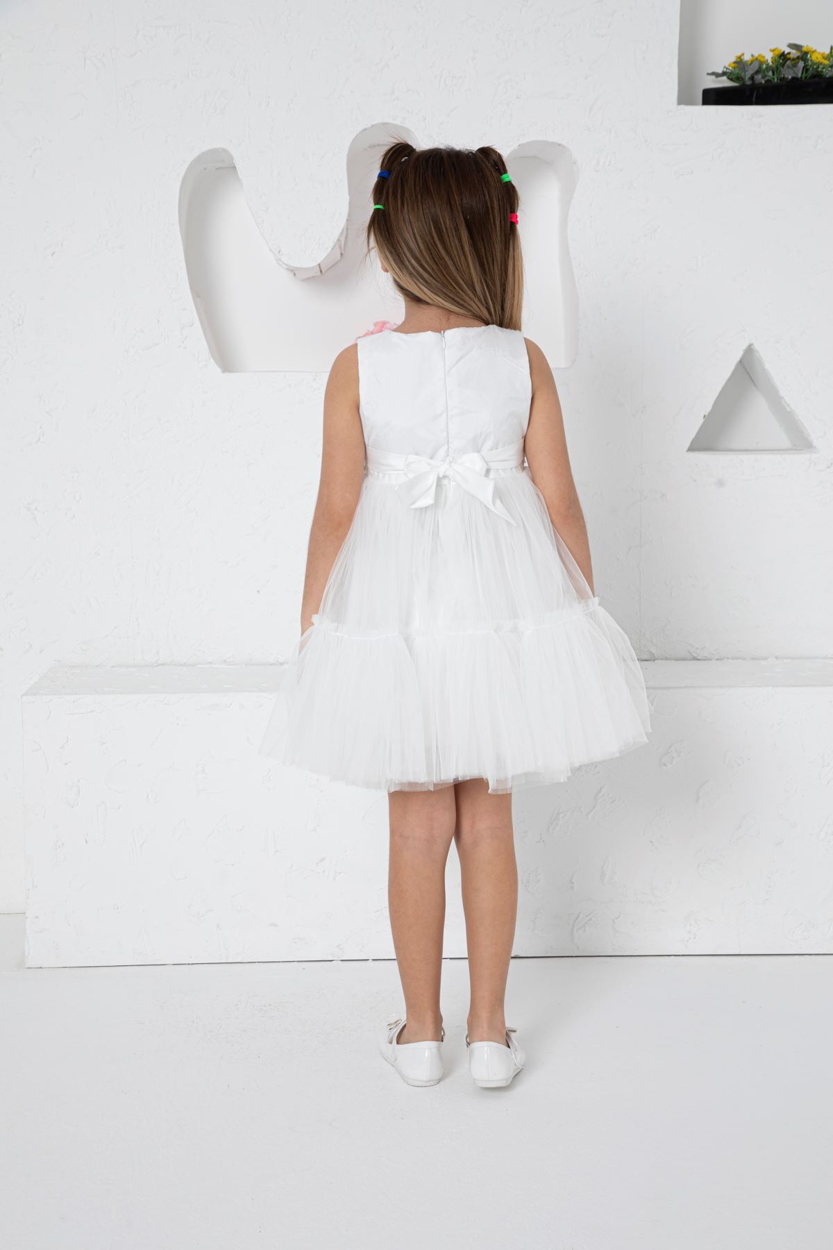 Göğüsü Pullu Kız Çocuk Abiye Elbise