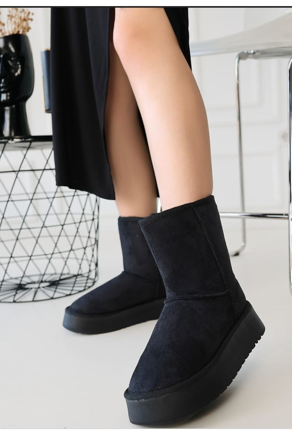 Yüksek Taban Uzun Siyah Bot