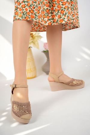 Dolgu Taban Arka Açık Vizon Taşlı Kadın Ayakkabı