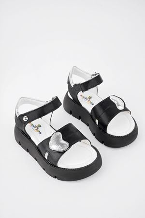 Kalpli Siyah Kız Çocuk Sandalet