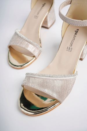 Topuklu Tek Bant Taş Biyeli Altın Kız Çocuk Ayakkabı