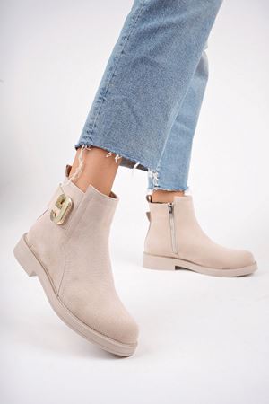 Tokalı Bej Süet Kısa Kadın Bot