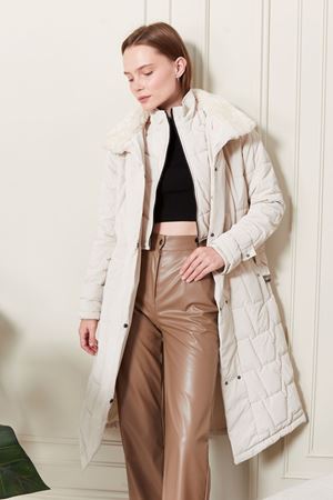 Uzun Kapitone Krem Kadın Kaban