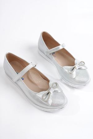 Taşlı Fiyonk Gümüş Parlak Kız Çocuk Ayakkabı